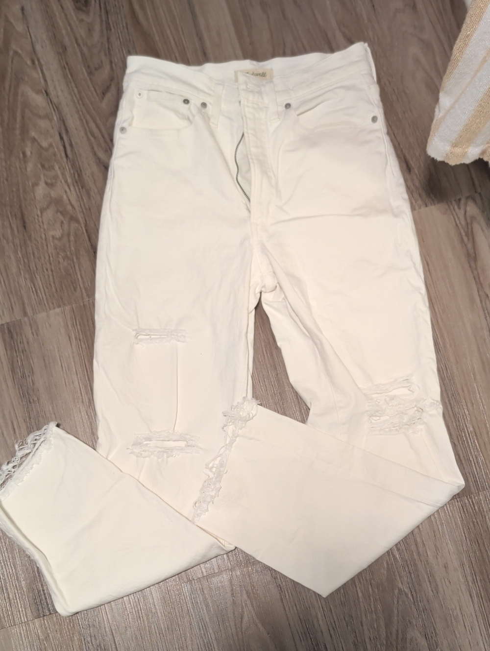 Madewell White Slim Straight Crop Distressed Jeans